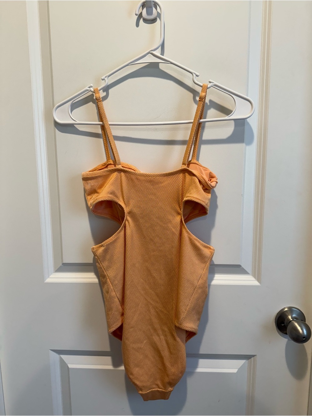 Aerie Real Good Peach Textured Cutout One Piece Swimsuit Size Medium - Picture 4 of 4